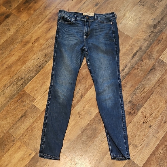 👖HOLLISTER SUPER SKINNY HIGH RISE JEANS - Picture 1 of 7